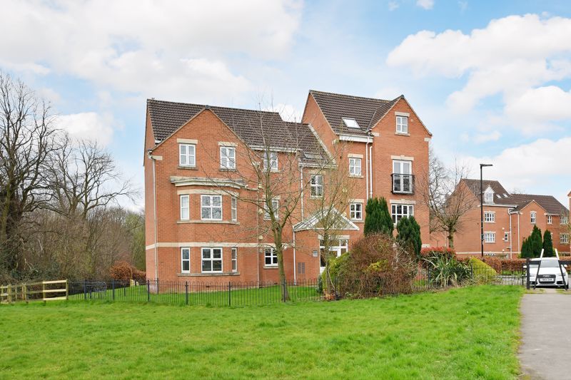Property photo 1 of 13 External