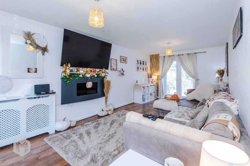 Property photo 2 of 39 Picture No. 69