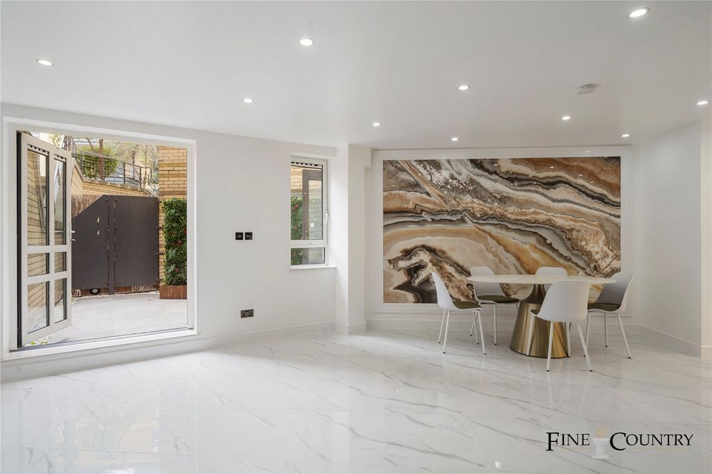 Property photo 2 of 12 Picture No. 06