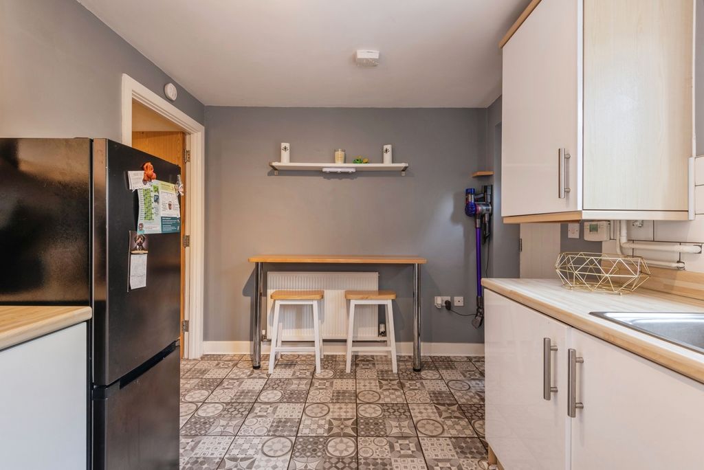 Property photo 3 of 16 Pbox-Img.Jpg