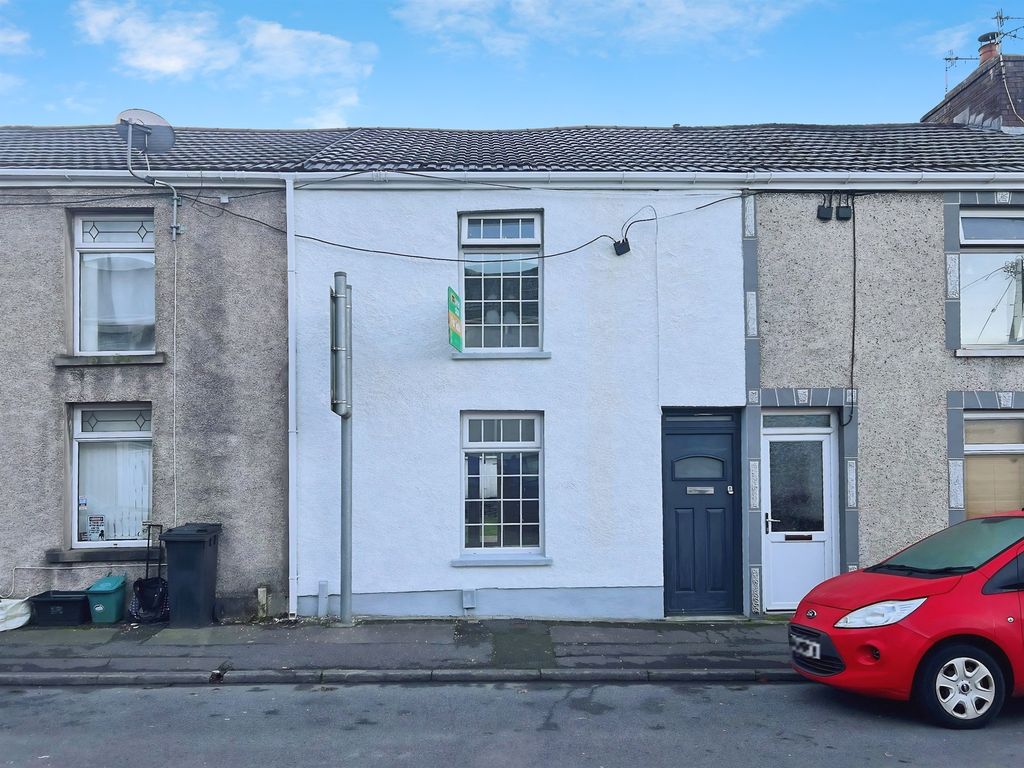 Property photo 2 of 14