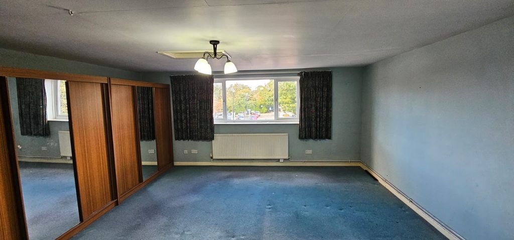 Property photo 3 of 23 Img-20250925-Wa0044.Jpg