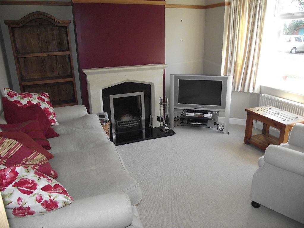 Property photo 2 of 16