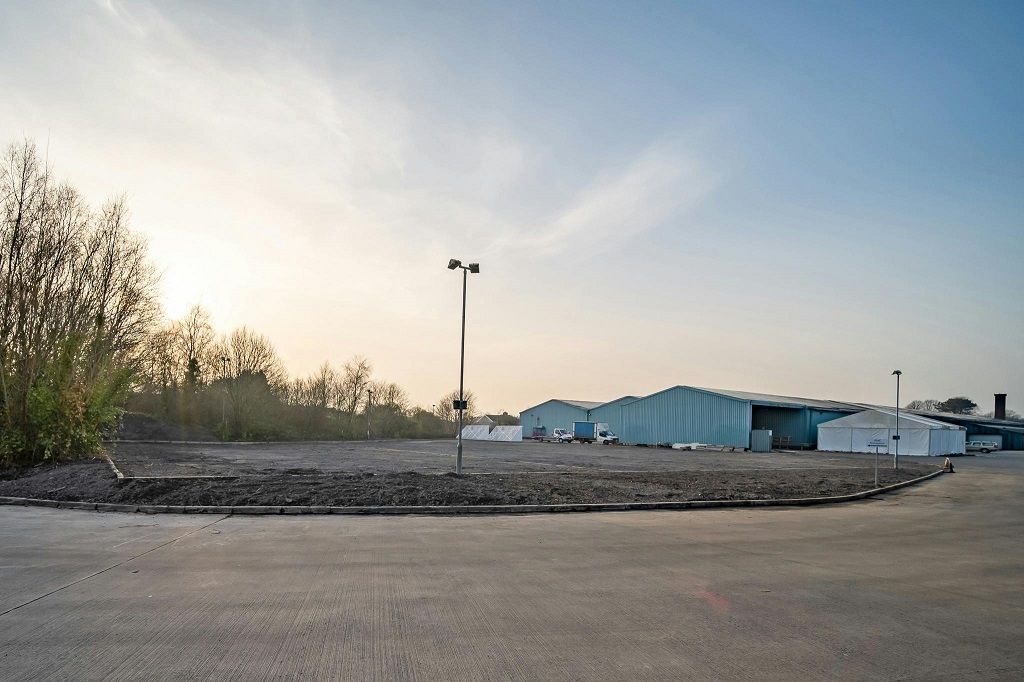 Property photo 1 of 5