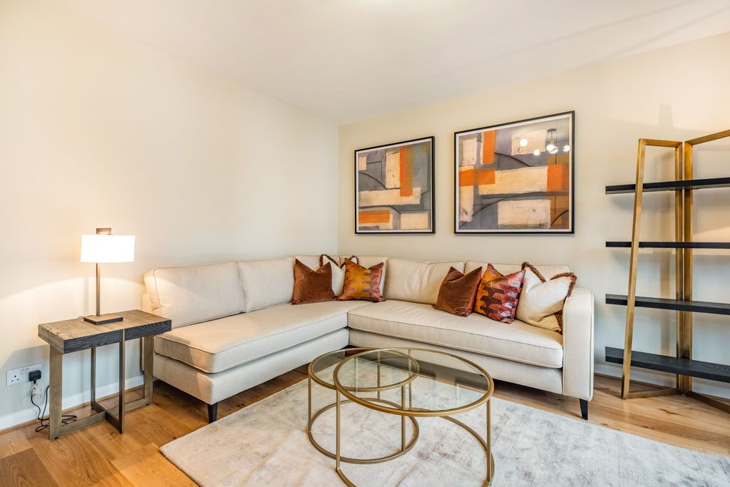 Property photo 2 of 12 Gallery