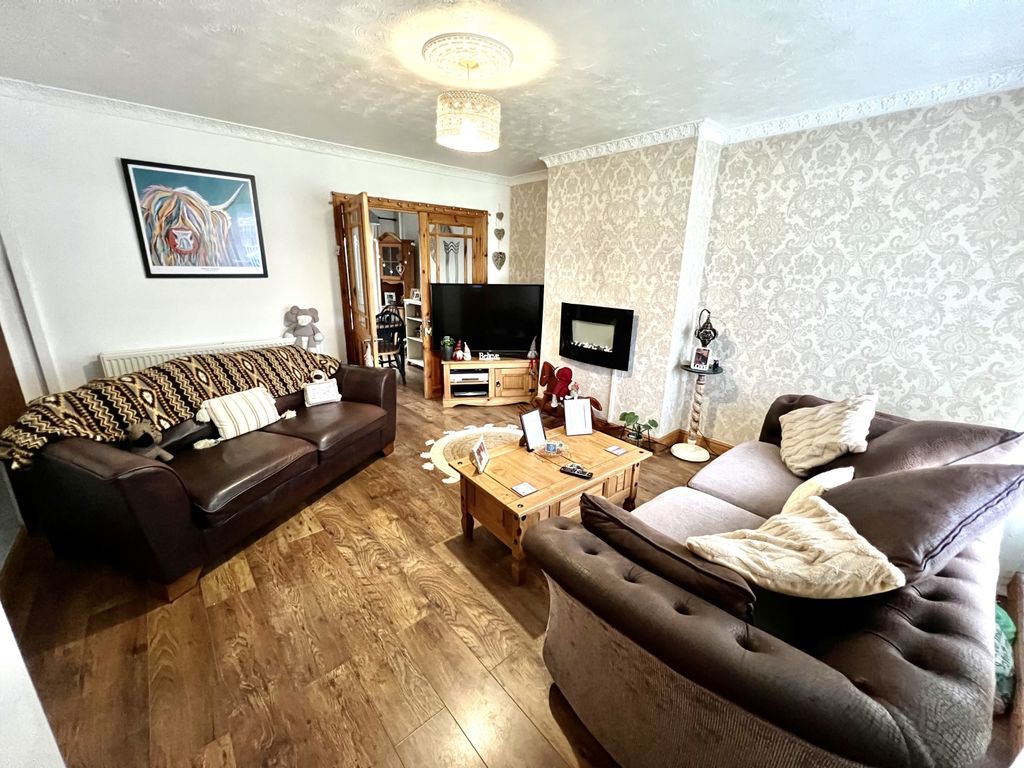 Property photo 2 of 9 Img_0724