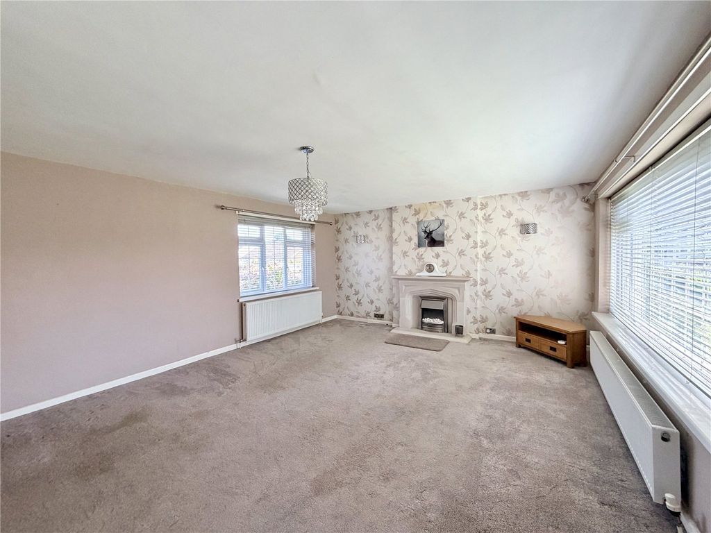 Property photo 2 of 11 Picture No. 31