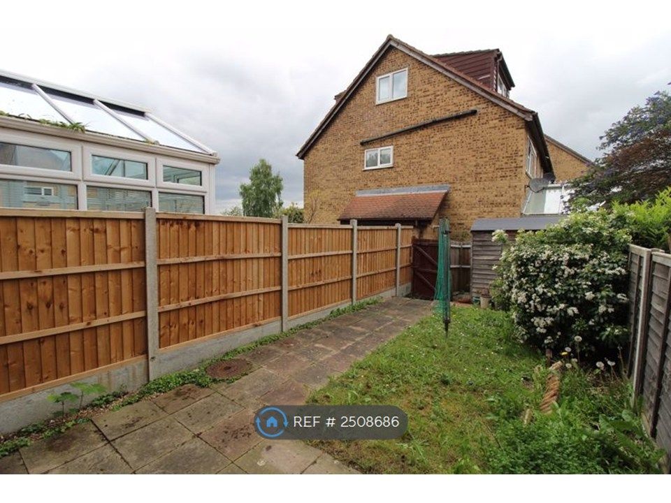 Property photo 3 of 11