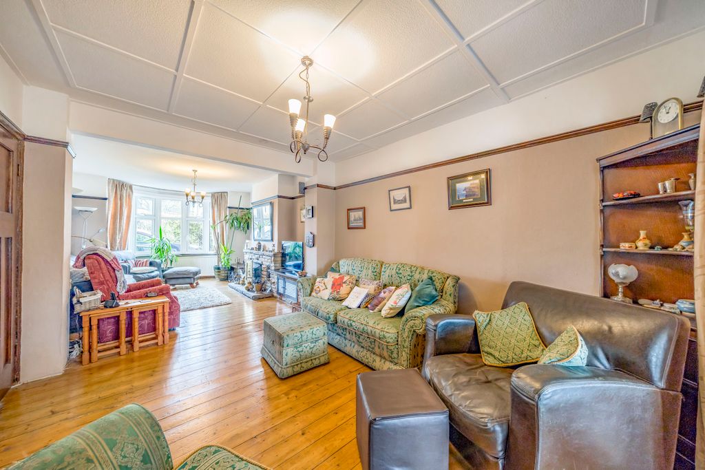 Property photo 3 of 16 Picture No. 13