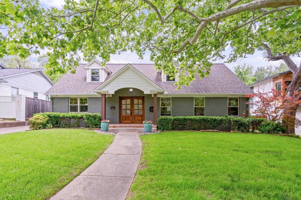 Property photo 1 of 31