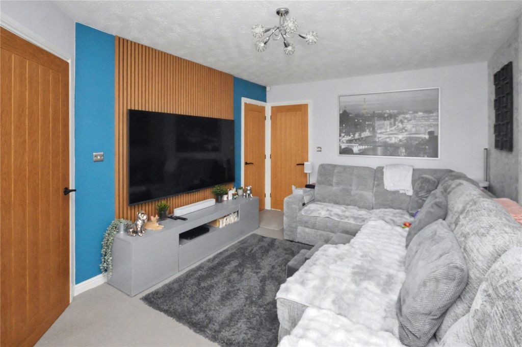 Property photo 2 of 11 Picture 2