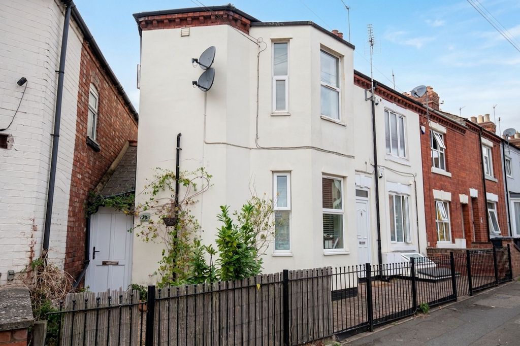 Property photo 1 of 11