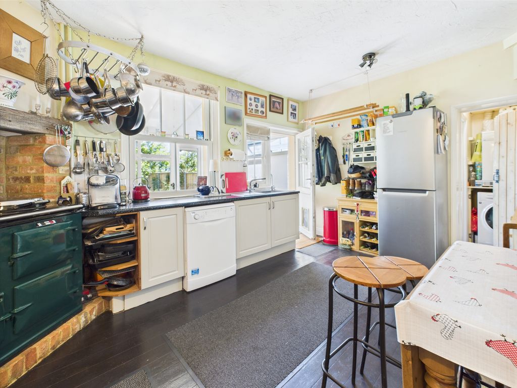 Property photo 3 of 17