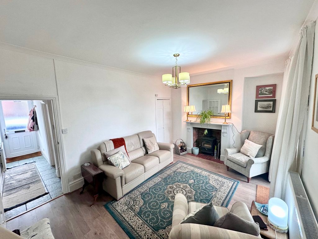 Property photo 2 of 29