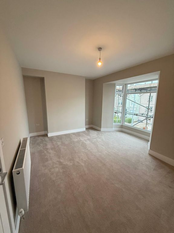 Property photo 1 of 30