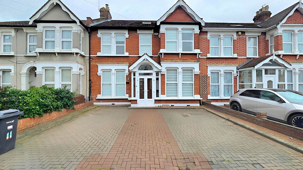 Property photo 1 of 42