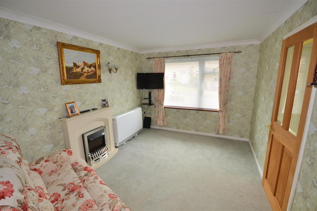 Property photo 2 of 11 2 (71).Png
