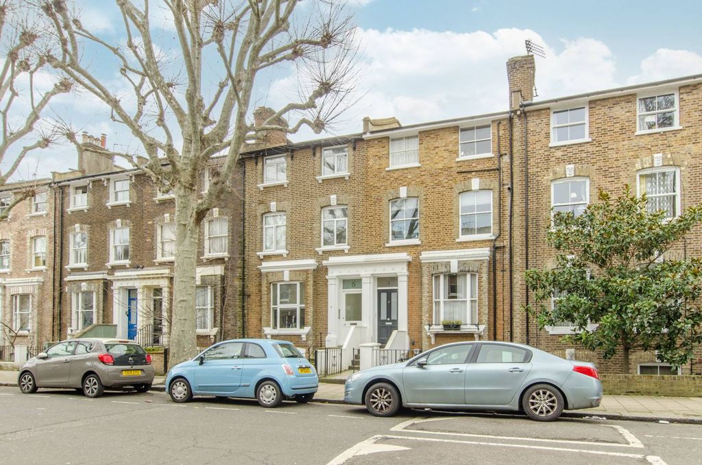 Property photo 2 of 7