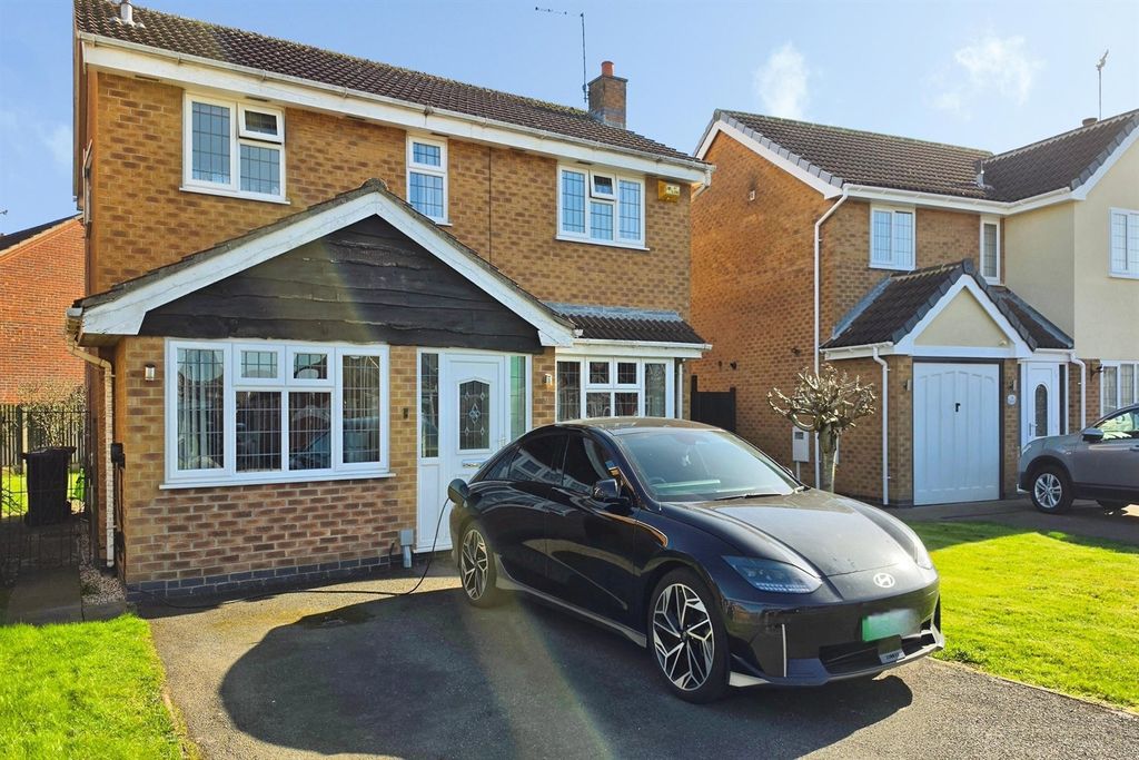 Property photo 1 of 17 (Main)