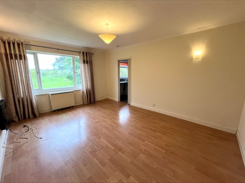 Property photo 2 of 7 Photo 8