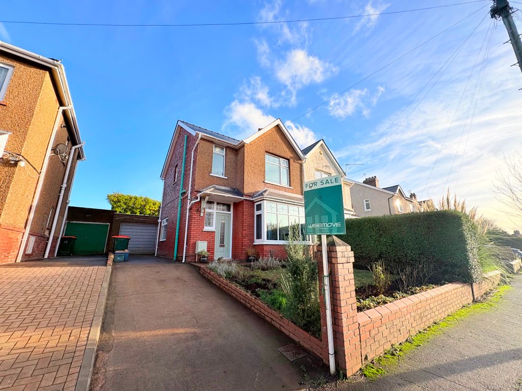 Property photo 1 of 36