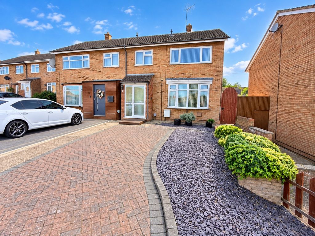 Property photo 1 of 17 5516421