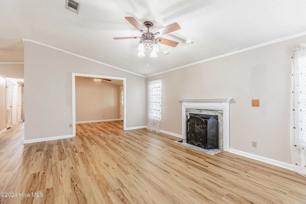 Property photo 3 of 30 <Alttext/>