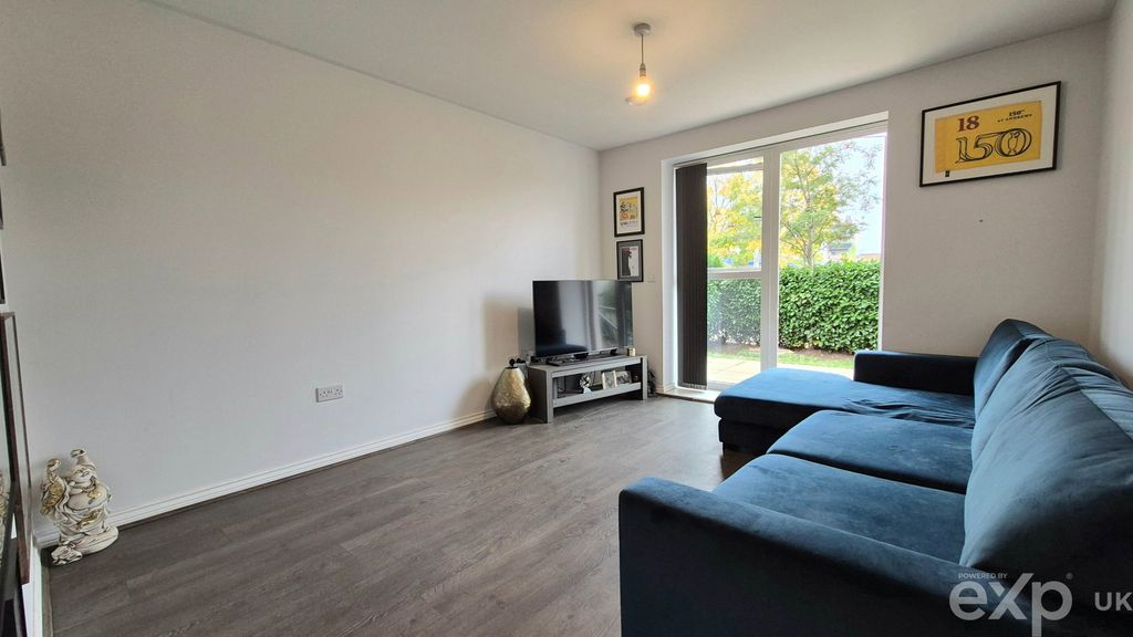 Property photo 2 of 13