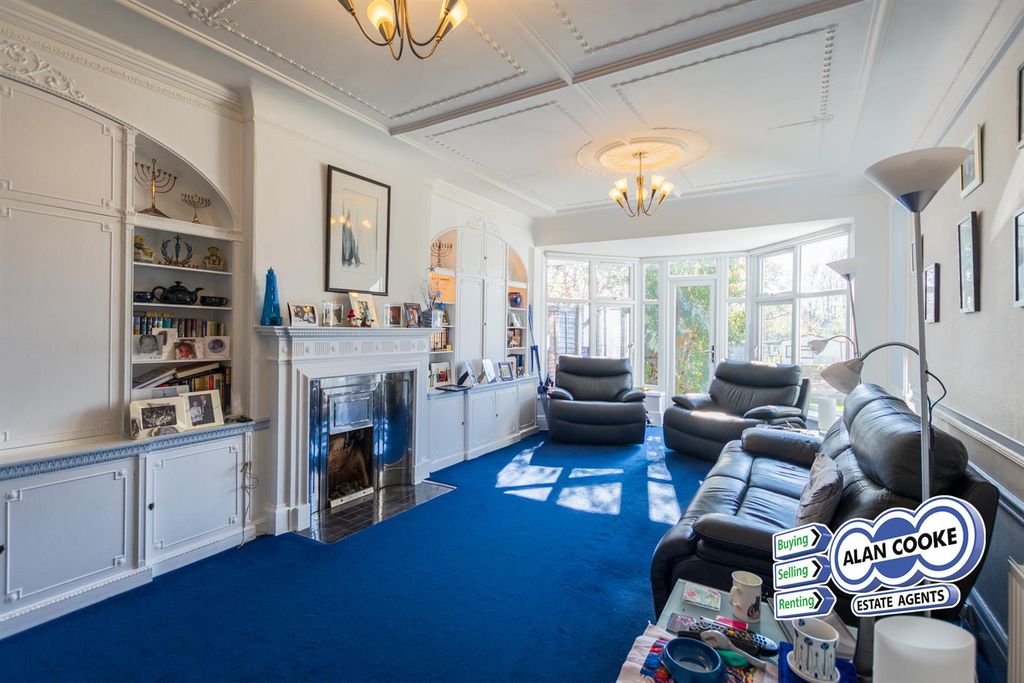 Property photo 2 of 20