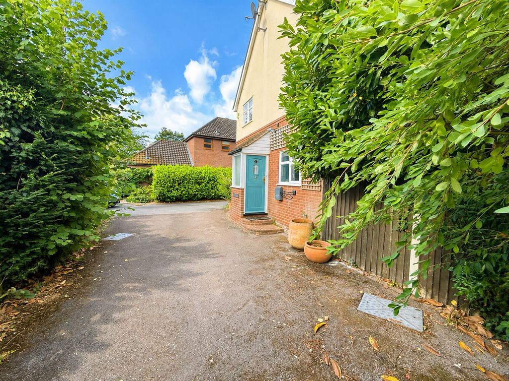 Property photo 2 of 12 Drive.Jpg
