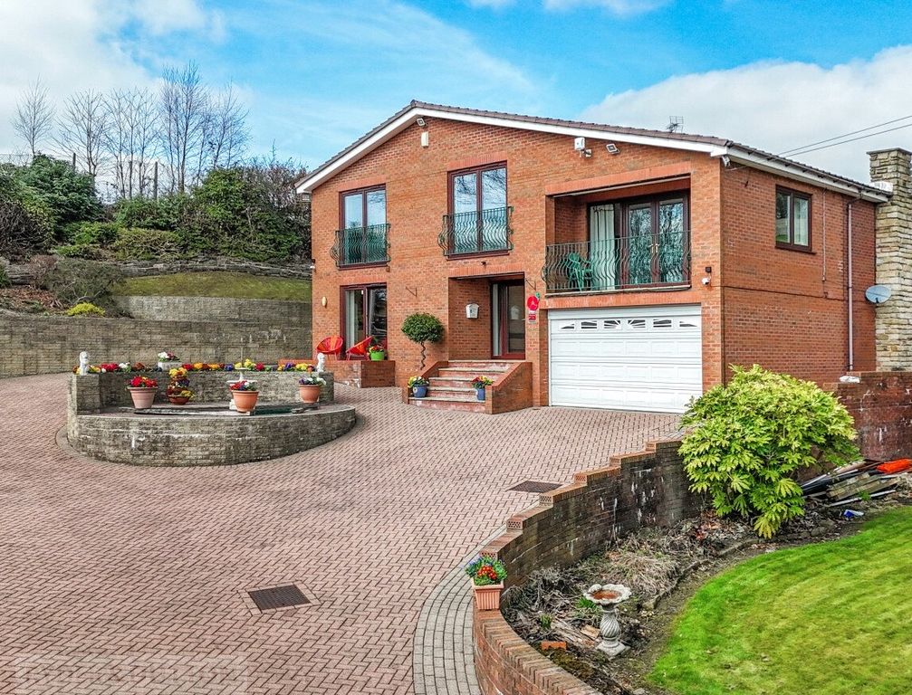 Property photo 2 of 40 Picture No. 35