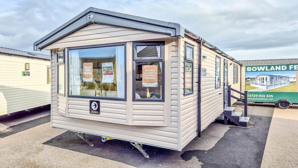 Property photo 1 of 19 Untitled 2