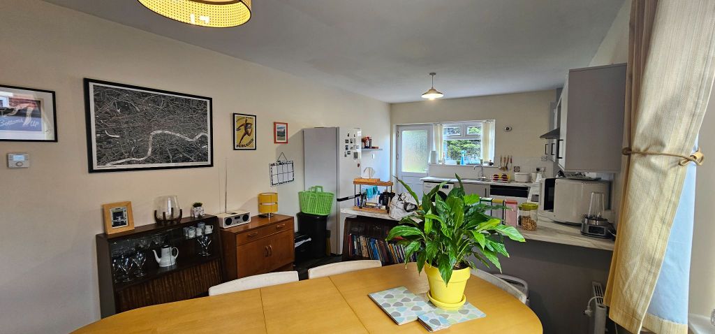 Property photo 2 of 13 Kitchen