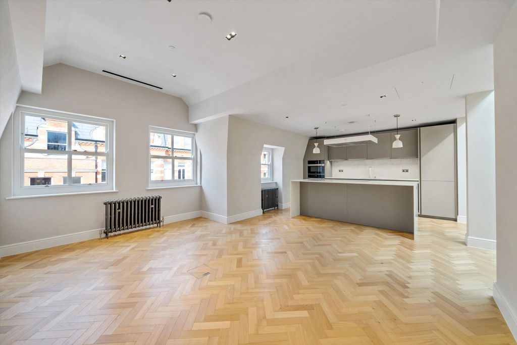 Property photo 1 of 12 Image