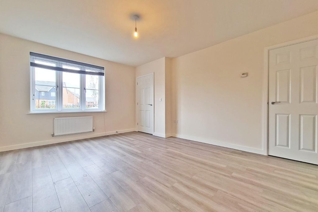 Property photo 2 of 9 3451213