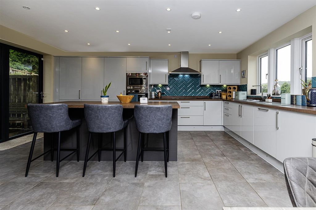 Property photo 2 of 53 Living/Dining Kitchen
