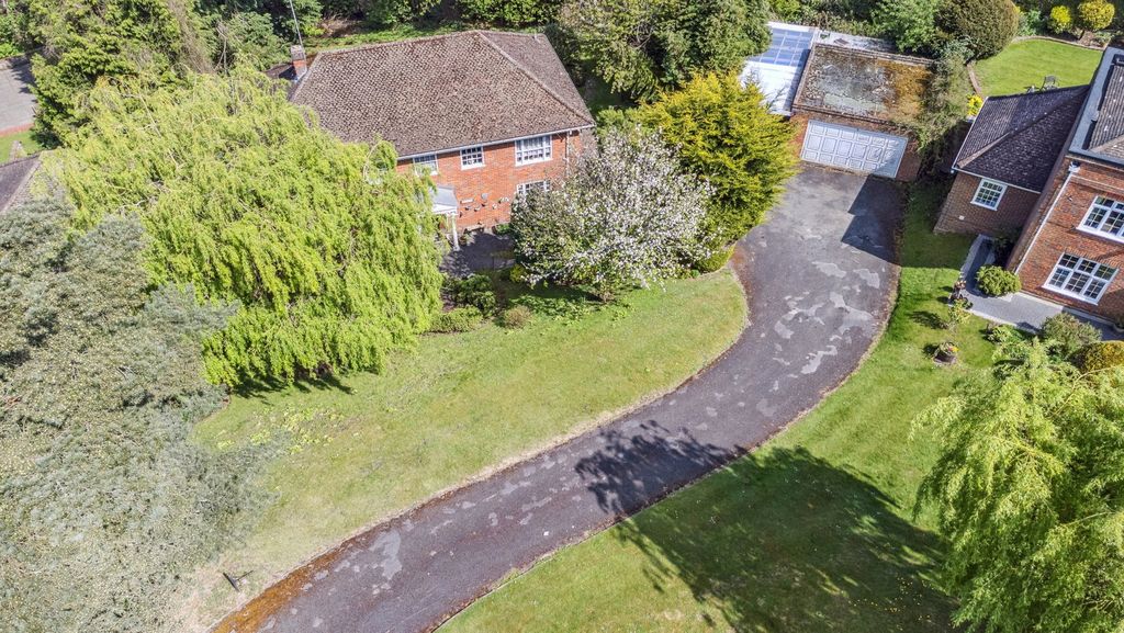 Property photo 3 of 18