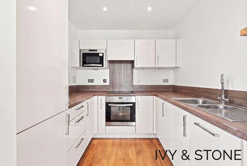 Property photo 2 of 14 5079512