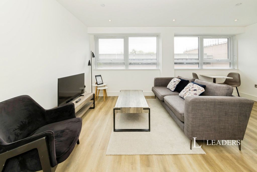 Property photo 1 of 15 Pbox-Img.Jpg