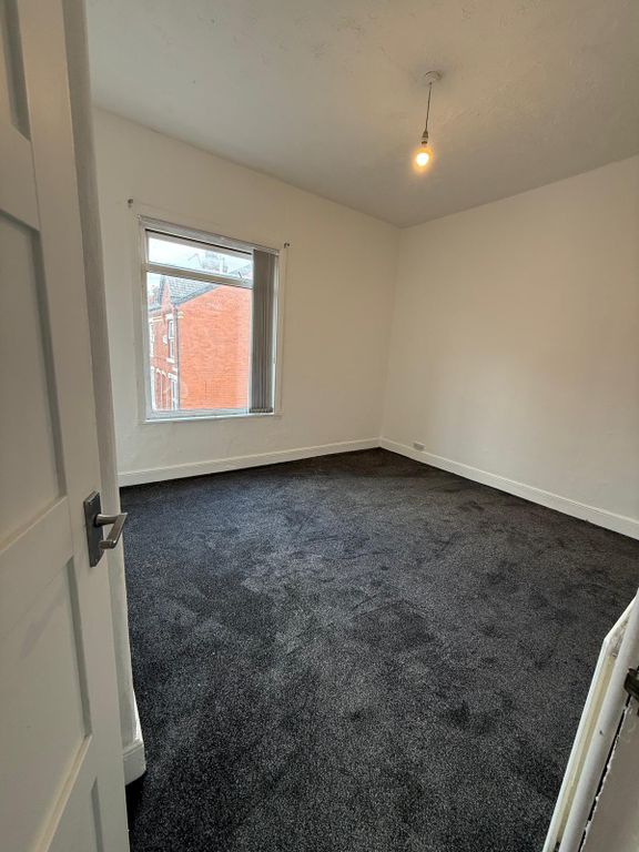 Property photo 2 of 9 1