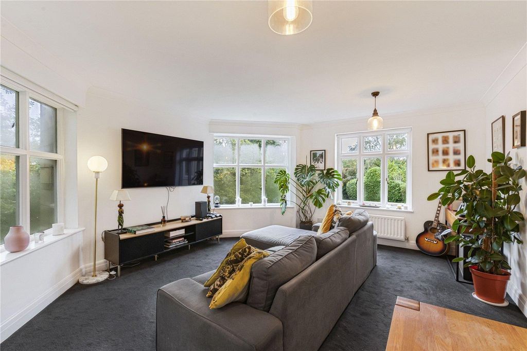 Property photo 3 of 12 Picture No. 10