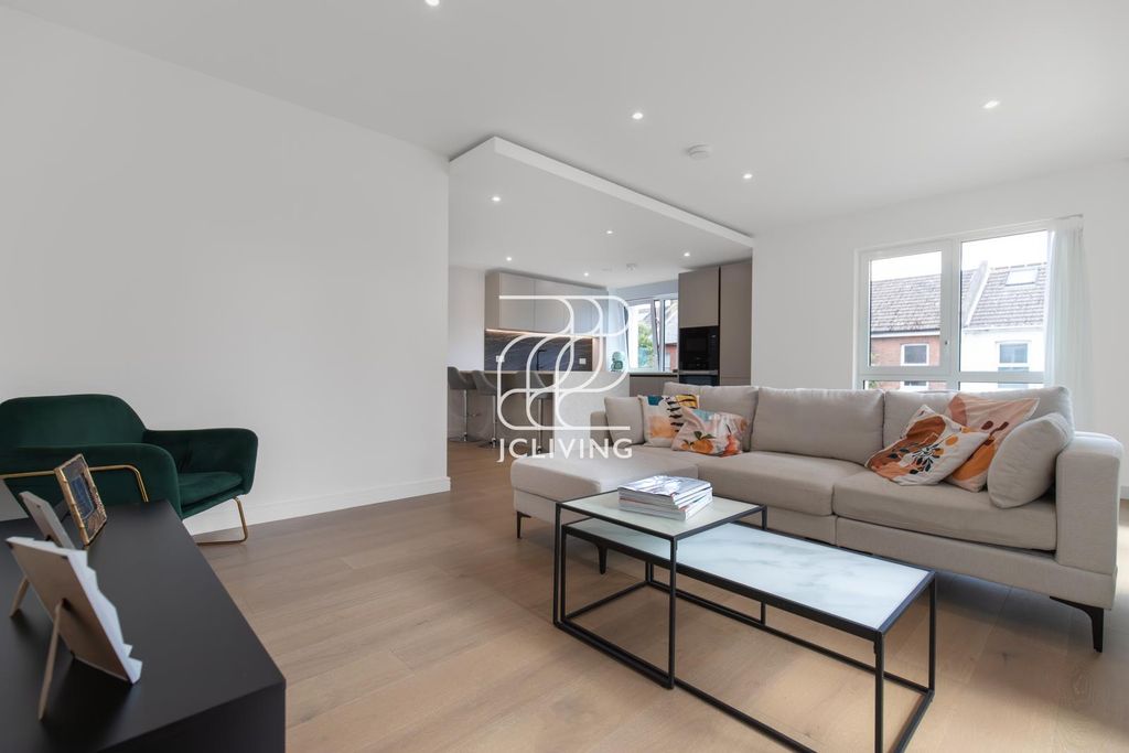 Property photo 3 of 13 91Cf0Afb6137c496B5E3F94Ad507d780.Jpg