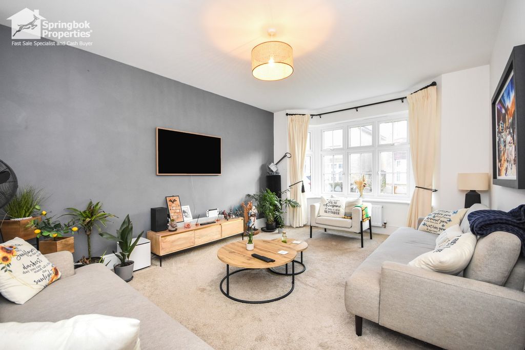 Property photo 2 of 16 Image 1