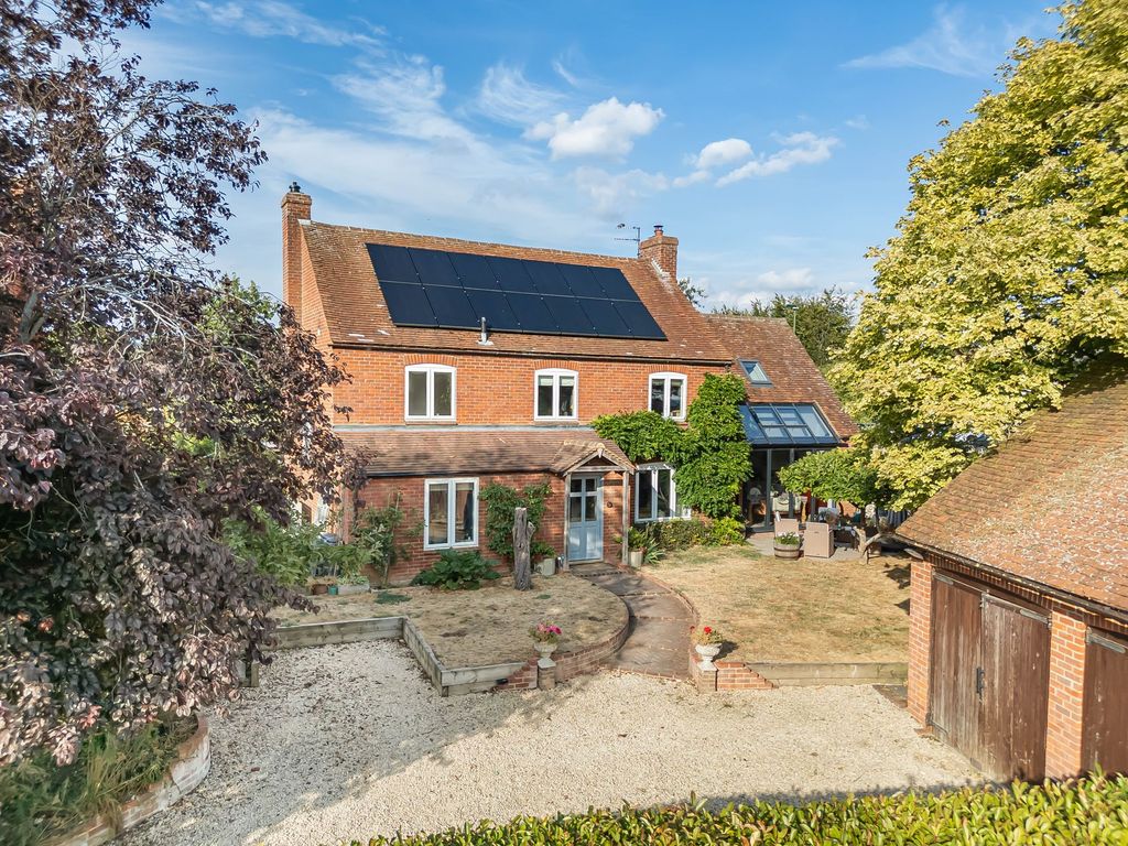 Property photo 1 of 27