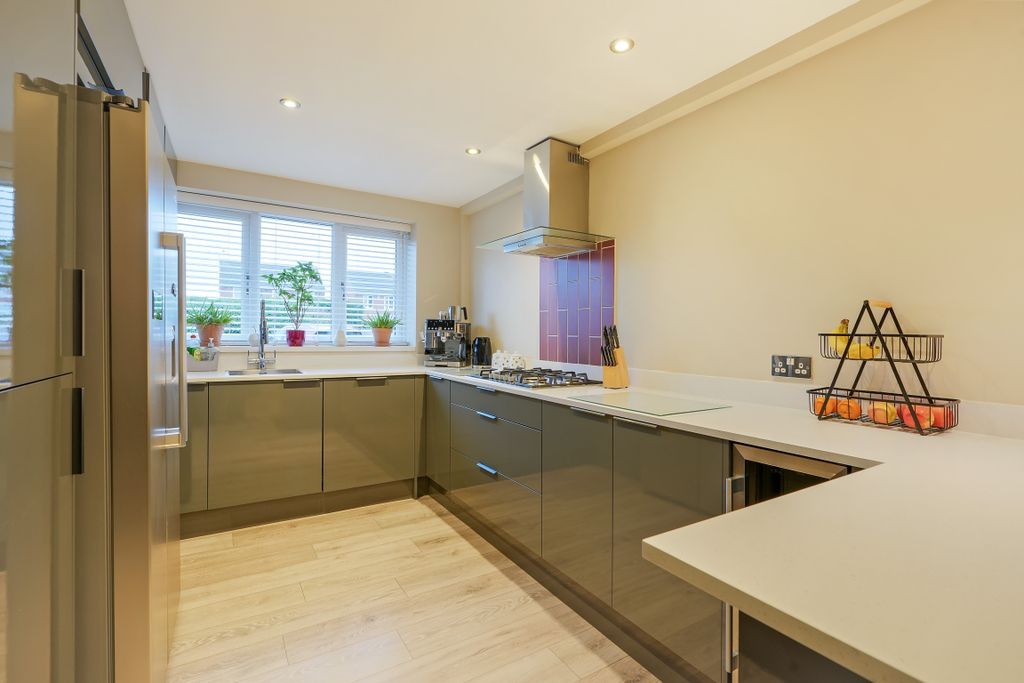 Property photo 2 of 37 Dsc07228