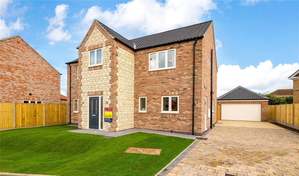 Property photo 1 of 16 Front View