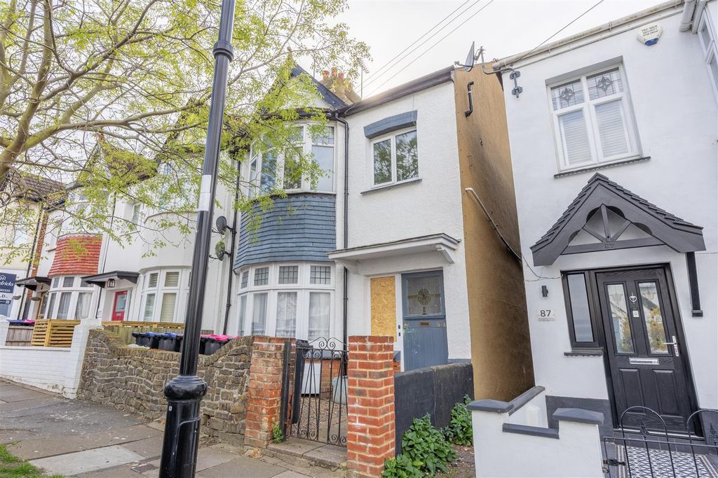 Property photo 1 of 19 Front