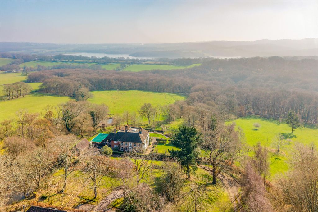 Property photo 3 of 27 Image