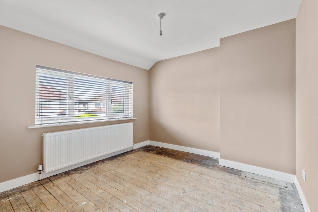 Additional image 13 of 4 bed semi-detached house for saleCaxton Road, Otley, West Yorkshire LS21