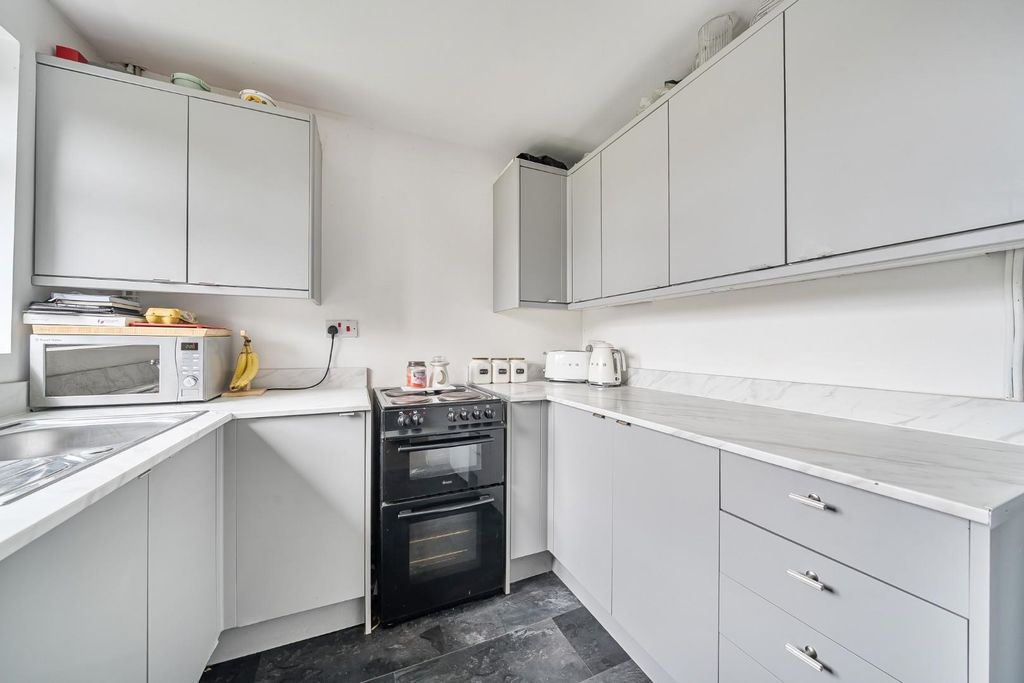 Property photo 2 of 15 1392883-1-69721573B20d6.Jpg